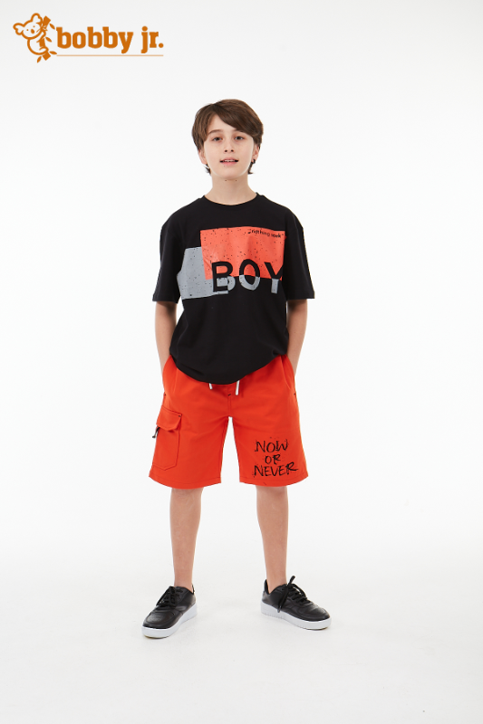 Boy Baskılı Siyah T-Shirt