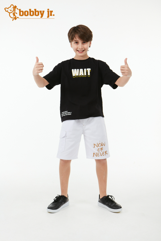 Siyah WAIT baskılı t-shirt